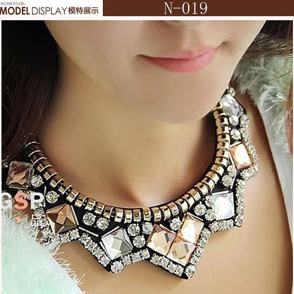 Fashionable Statement Choker Necklace - GlimmaStyle