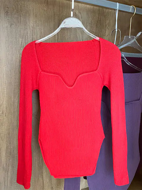 Woman's Long Sleeve Knitted Pullover - GlimmaStyle