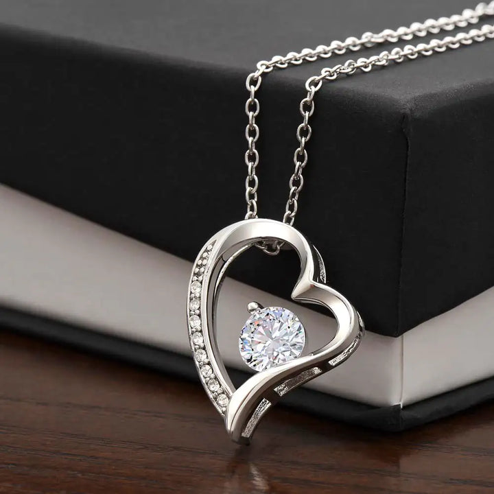 Forever Love Necklace - GlimmaStyle