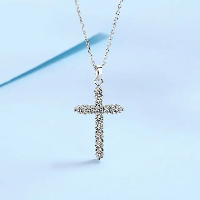 Moissanite Diamond Necklace - GlimmaStyle