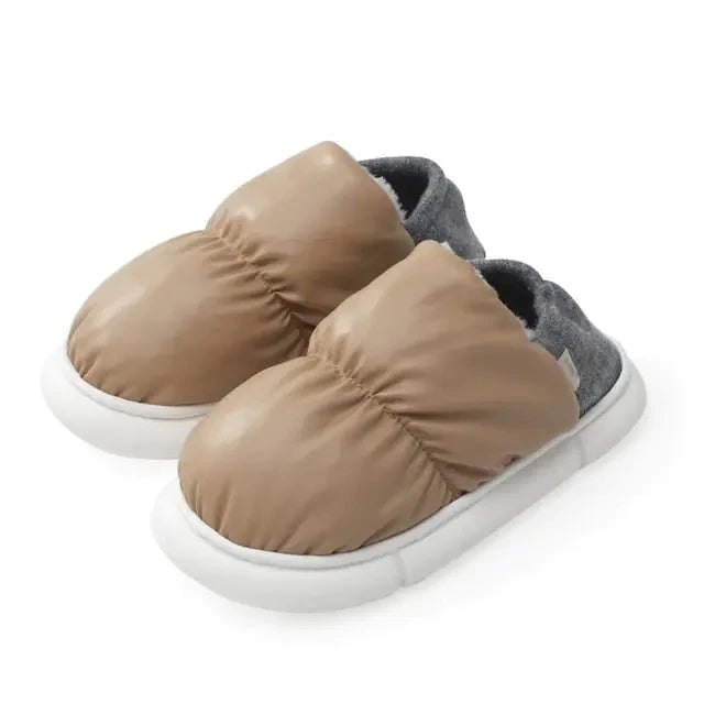 Toast Winter Unisex Slippers - GlimmaStyle