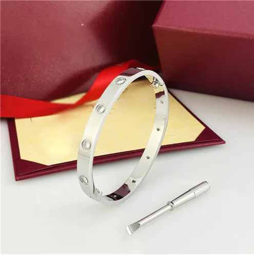 Silver Love Bracelet - GlimmaStyle