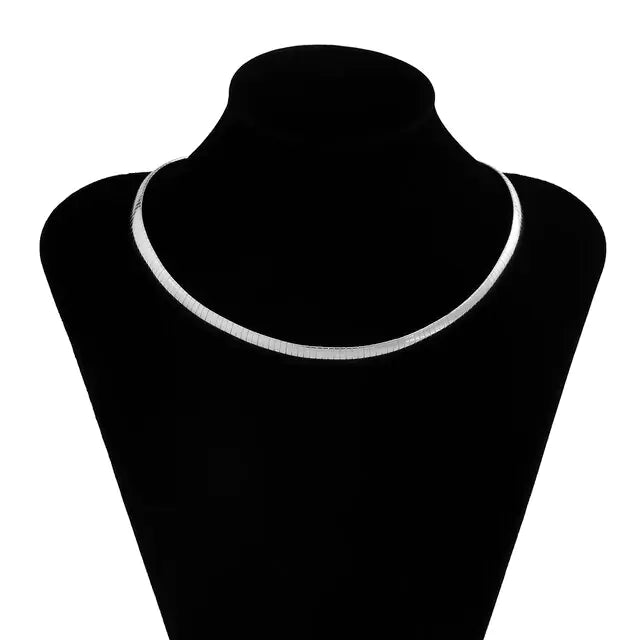 Thick Chains Short Choker Necklace - GlimmaStyle