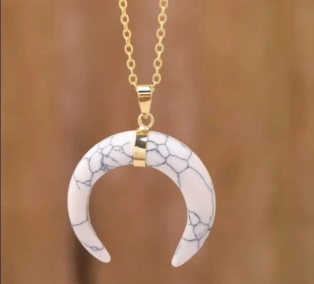 Moon Shape Amethyst Necklace - GlimmaStyle