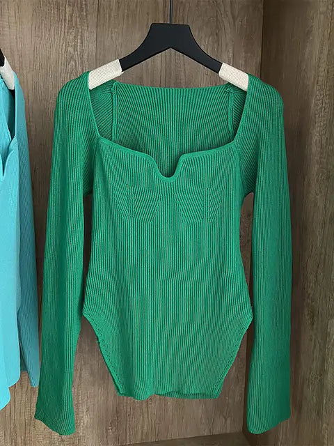 Woman's Long Sleeve Knitted Pullover - GlimmaStyle