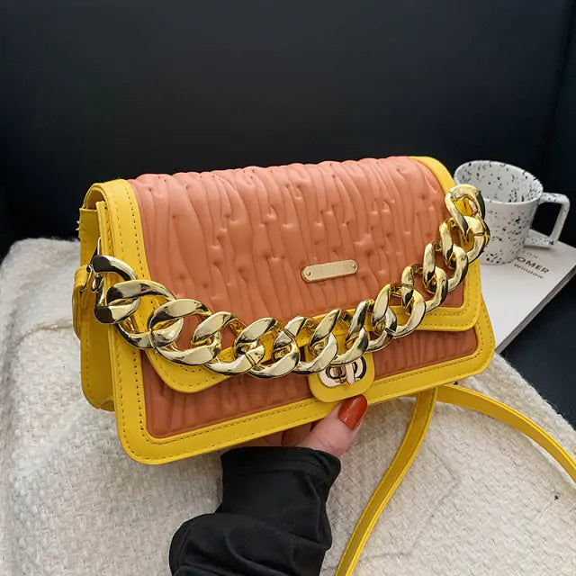 Thick Chain Handbag - GlimmaStyle