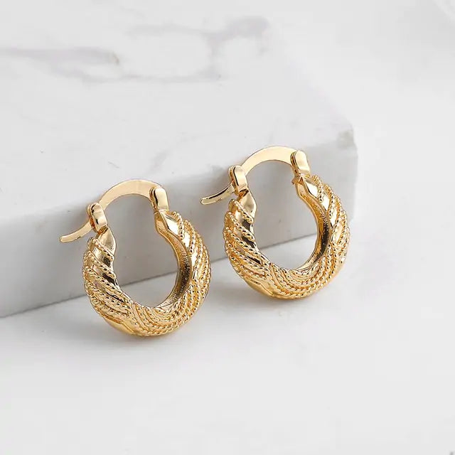 Statement Geometric Hoop Earrings - GlimmaStyle