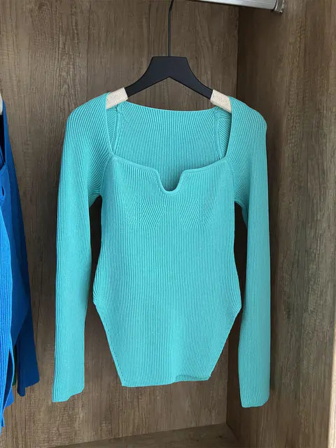 Woman's Long Sleeve Knitted Pullover - GlimmaStyle