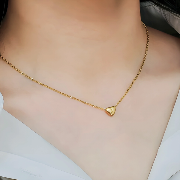 Heart-Shaped Pendant Necklace - GlimmaStyle