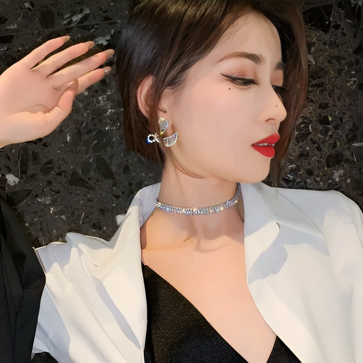 Korean Style Shiny Necklace - GlimmaStyle