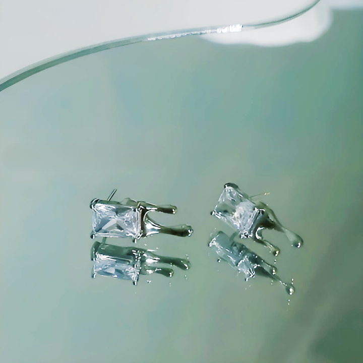 Lava Square Zircon Stud Earrings - GlimmaStyle