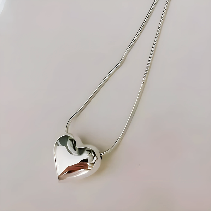 Metal Love Heart Pendant Necklace - GlimmaStyle