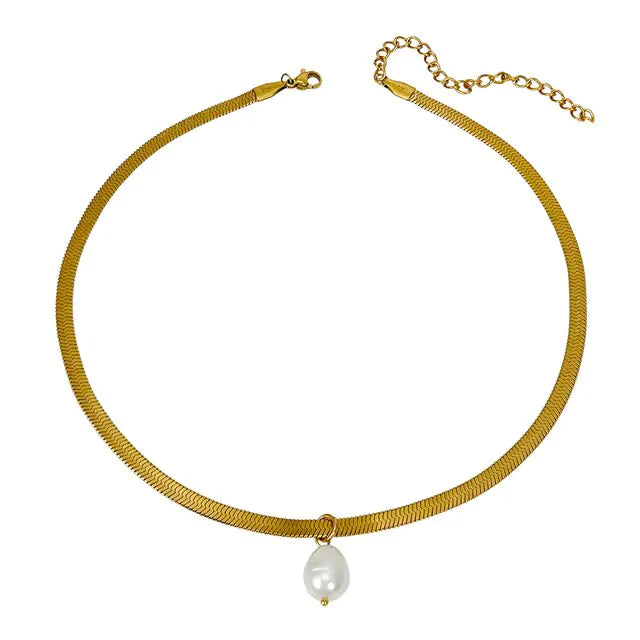 Wide Flat Snake Pearl Necklace - GlimmaStyle