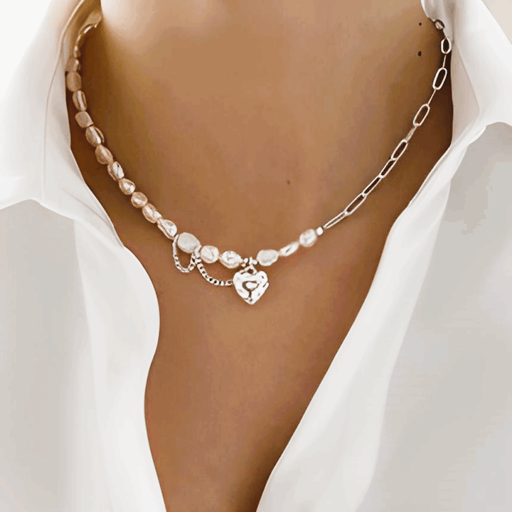 Asymmetry Chain Pearls Necklace