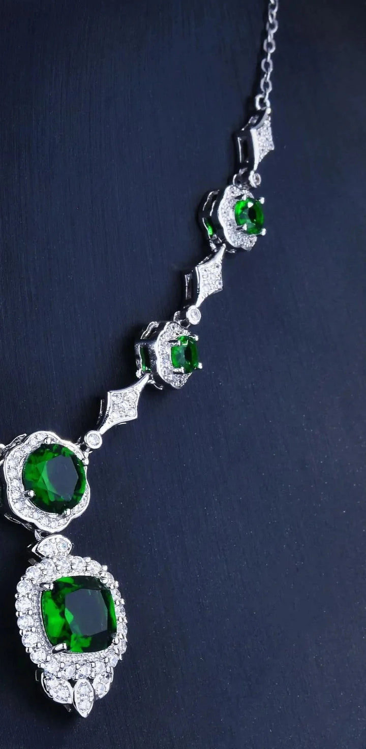 White Gold Emerald Necklace - GlimmaStyle