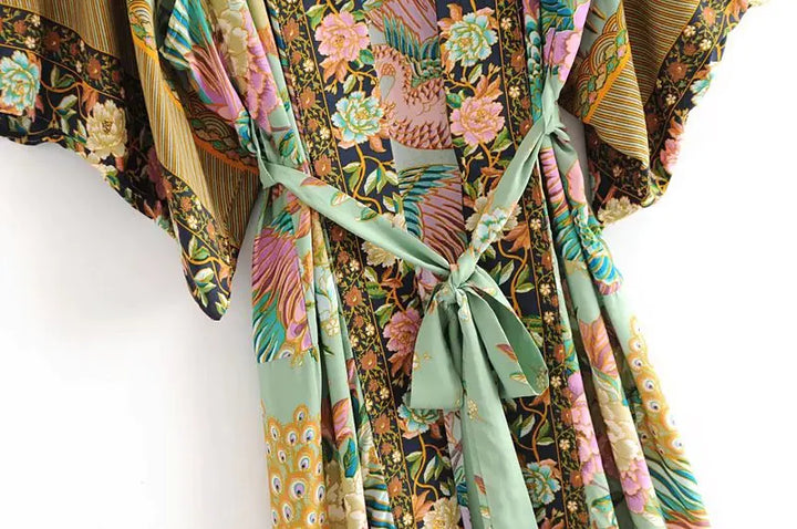 Queens Robe Beach Kimono - GlimmaStyle