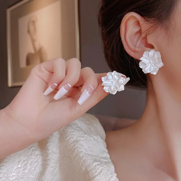 Flower Earring Modern Korean - GlimmaStyle