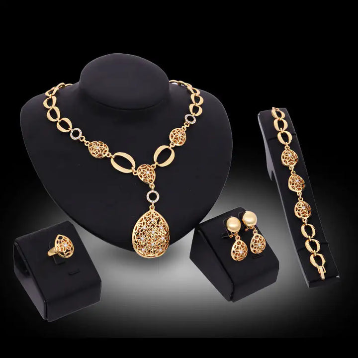 Gold Indian Bridal Jewelry Set - GlimmaStyle