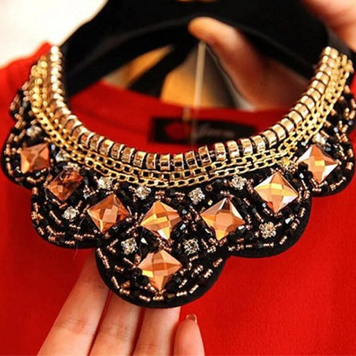 Fashionable Statement Choker Necklace - GlimmaStyle