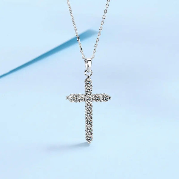 Moissanite Diamond Necklace - GlimmaStyle
