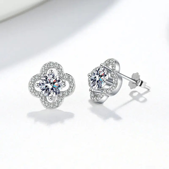 Four Leaf Clover Moissanite Stud Earrings - GlimmaStyle