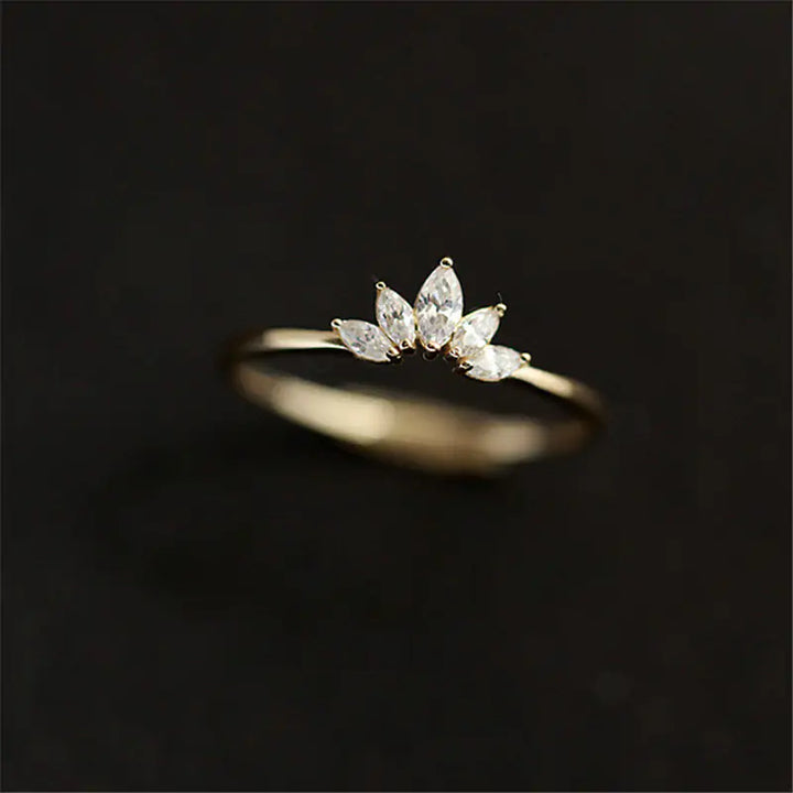 Simple Crown Rings - GlimmaStyle