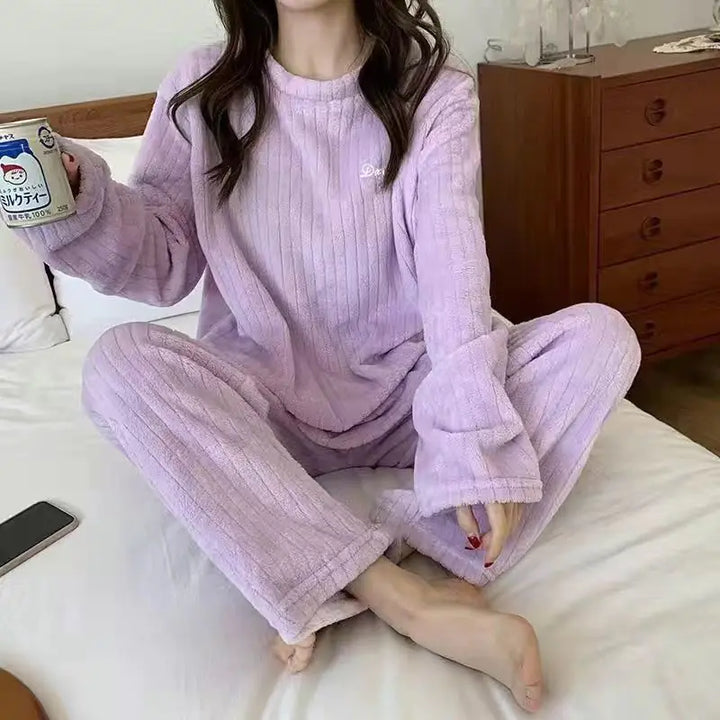 Winter Soft Velvet Pajamas Set - GlimmaStyle