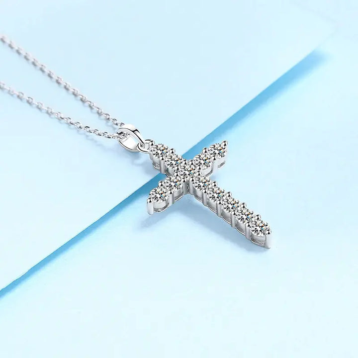 Moissanite Diamond Necklace - GlimmaStyle