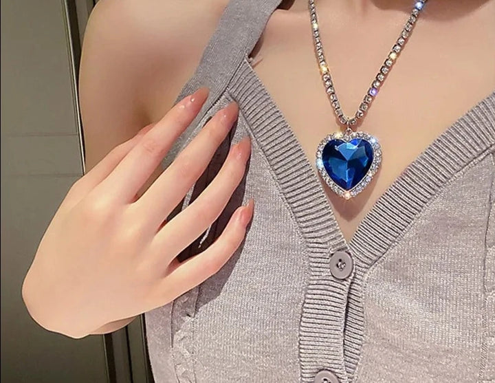 Titanic Heart Of Ocean Necklace - GlimmaStyle