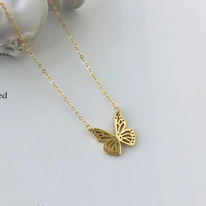 Clavicle Chain Butterfly Necklace - GlimmaStyle